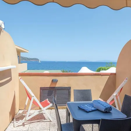 Auf Elba In Mit Privatstrand ポルト・アッズッロ
