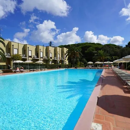 Apartment On Elba In With Private *